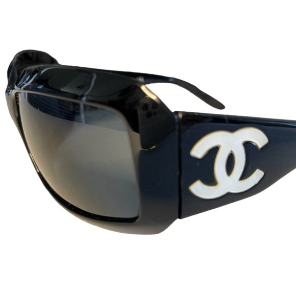 CHANEL Mother of Pearl 5076-H Black Square CC Sunglasses - Box Case, Cloth, Auth main image 14